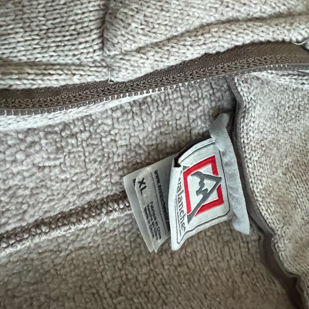 ⭐️ Firm Price ⭐️ Avalanche Like new jacket - Picture 5 of 6